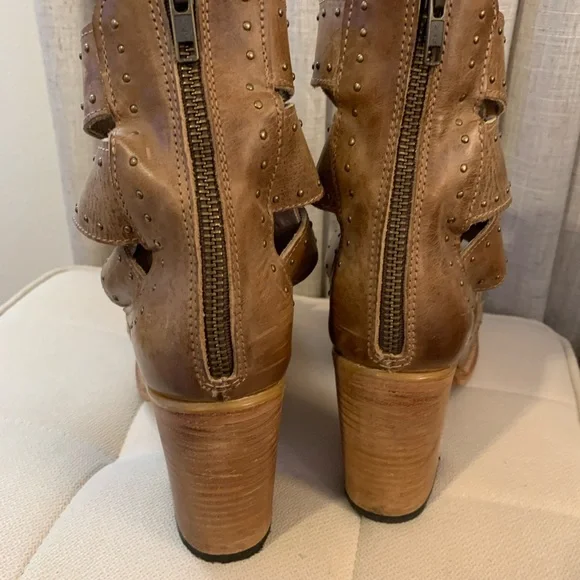 Freebird Brandy Sandals/Shoes - Picture 3 of 5